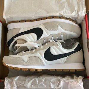 Nike Air Pegasus 83